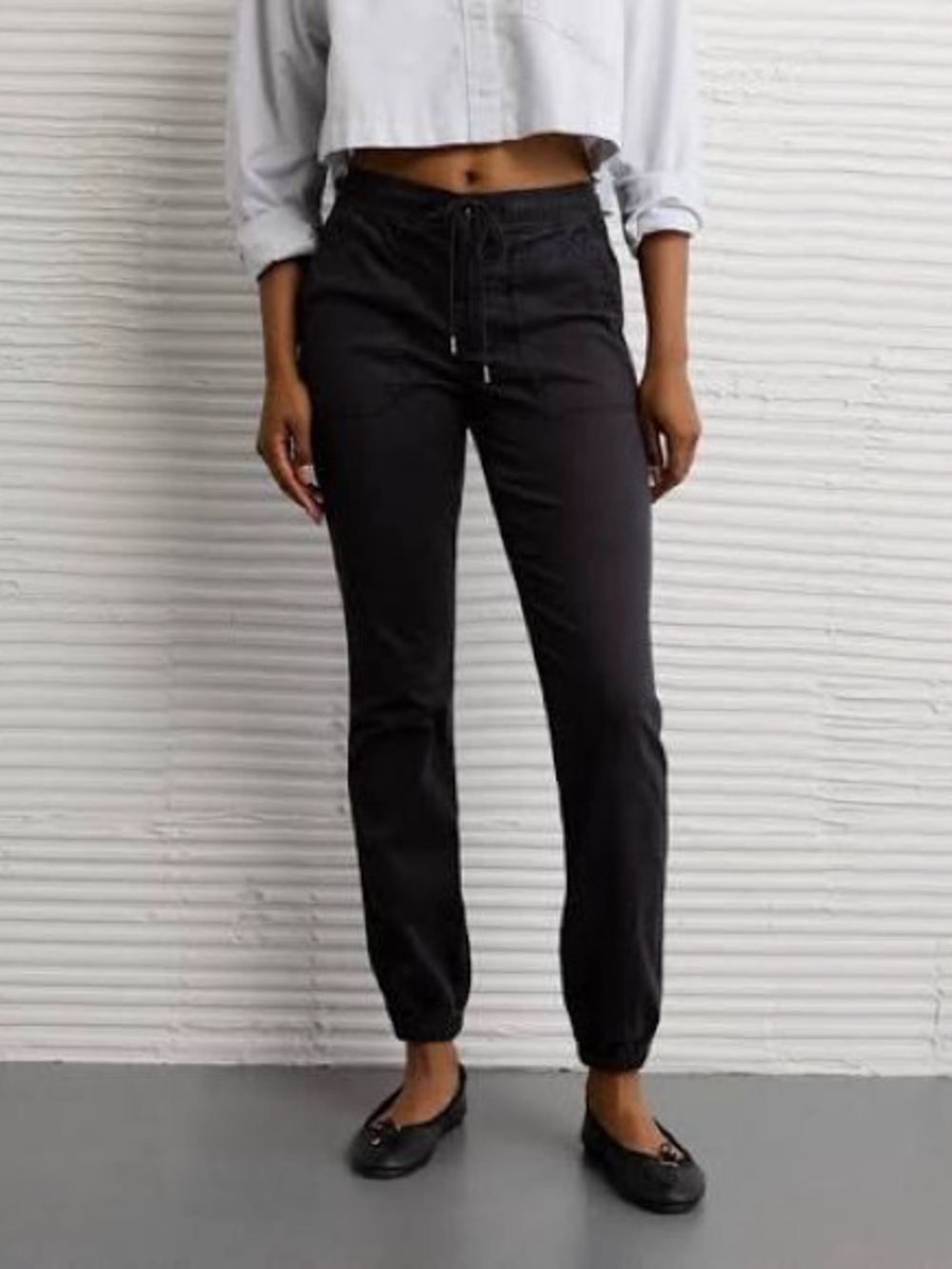 Women's American Eagle Black Drawstring Jogger Jeans